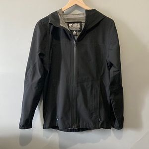kuhl men’s stretch voyagr waterproof zip up black rain jacket